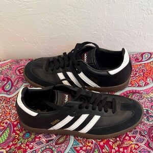 SAMBA INDOOR SOCCER SHOES- Black - Men’s US 6